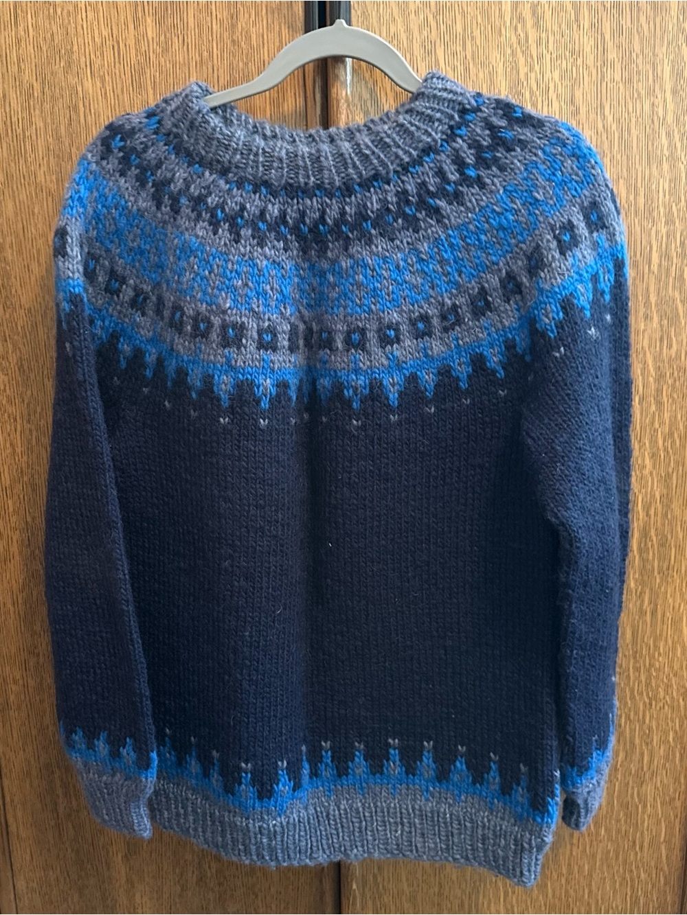 Unbranded Hand Knit Blue Fair Isle Sweater